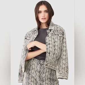 Blank NYC Women's Snake Along Python Print Denim Jacket size XS
